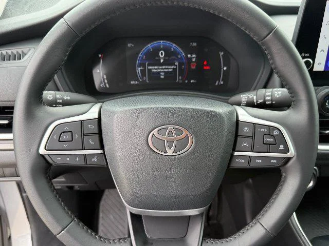 Certified Used 2026 CELESTIAL SILVER Toyota XLE image 43