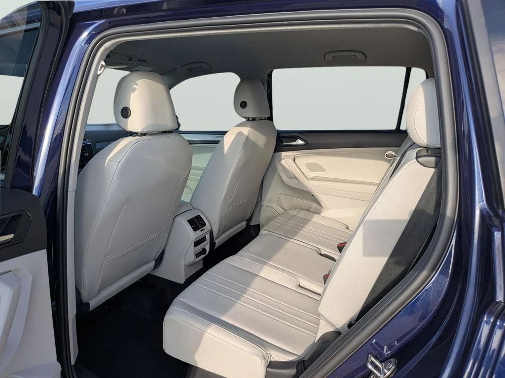 Certified Used 2023 Blue Volkswagen 2.0T SE image 15