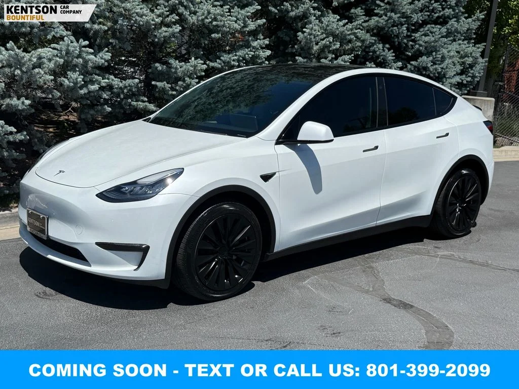 2023 Tesla Model Y Long Range Dual Motor All-Wheel Drive's photo