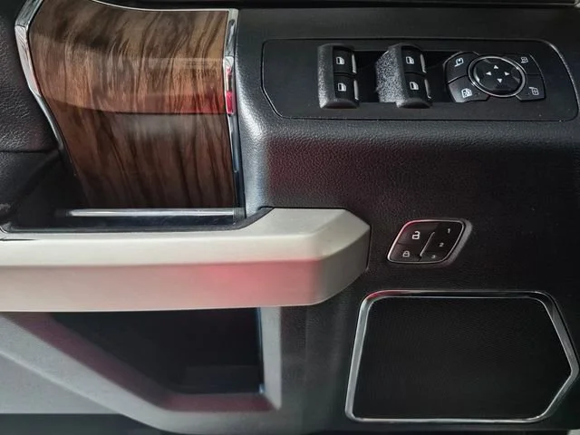 2019 Ford F-150 Lariat - Photo 16