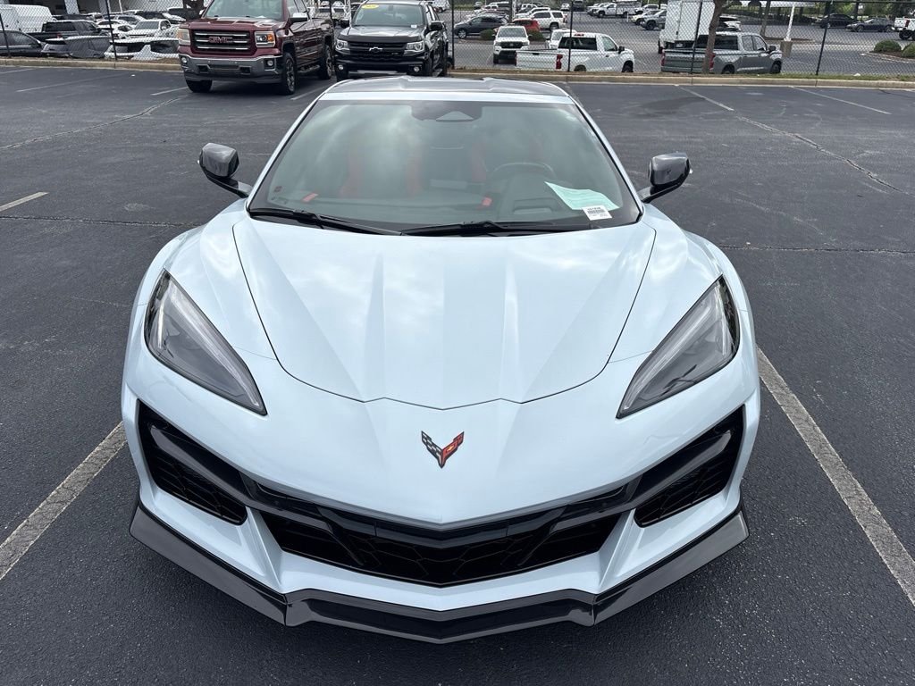 Used 2024 Gray Chevrolet Z06 image 9