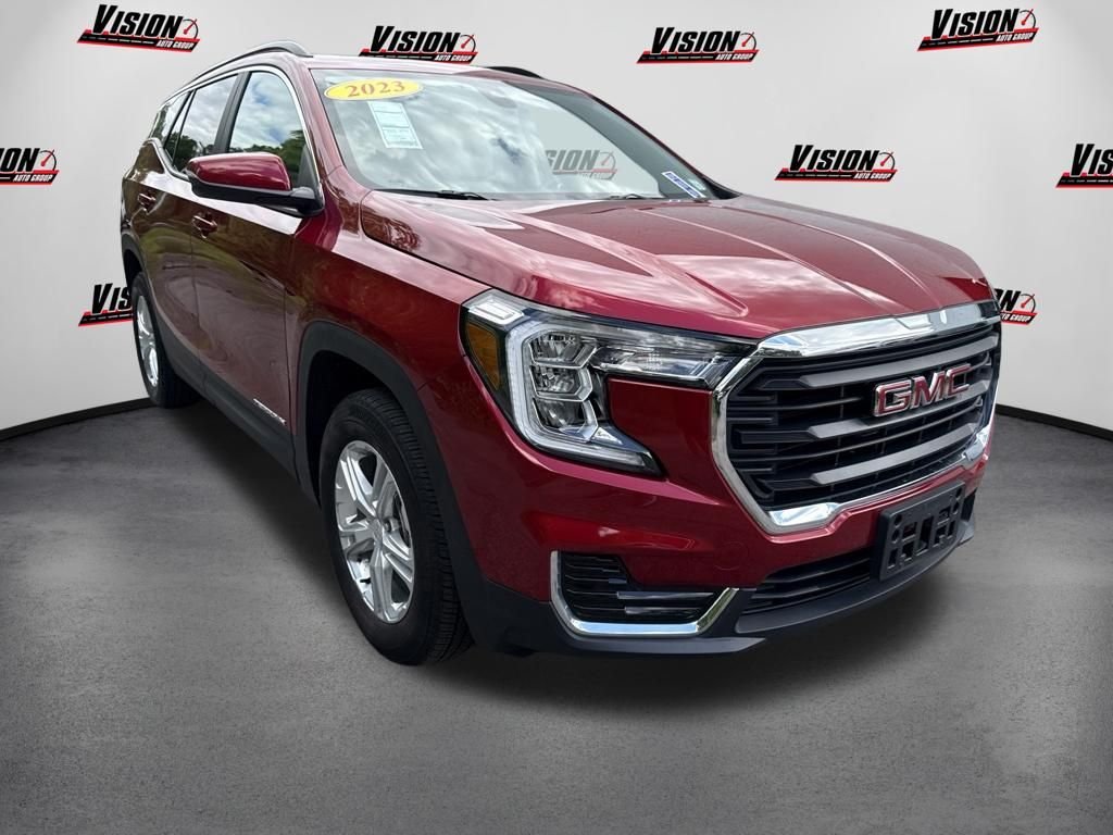 Used 2023 Red GMC SLE image 3
