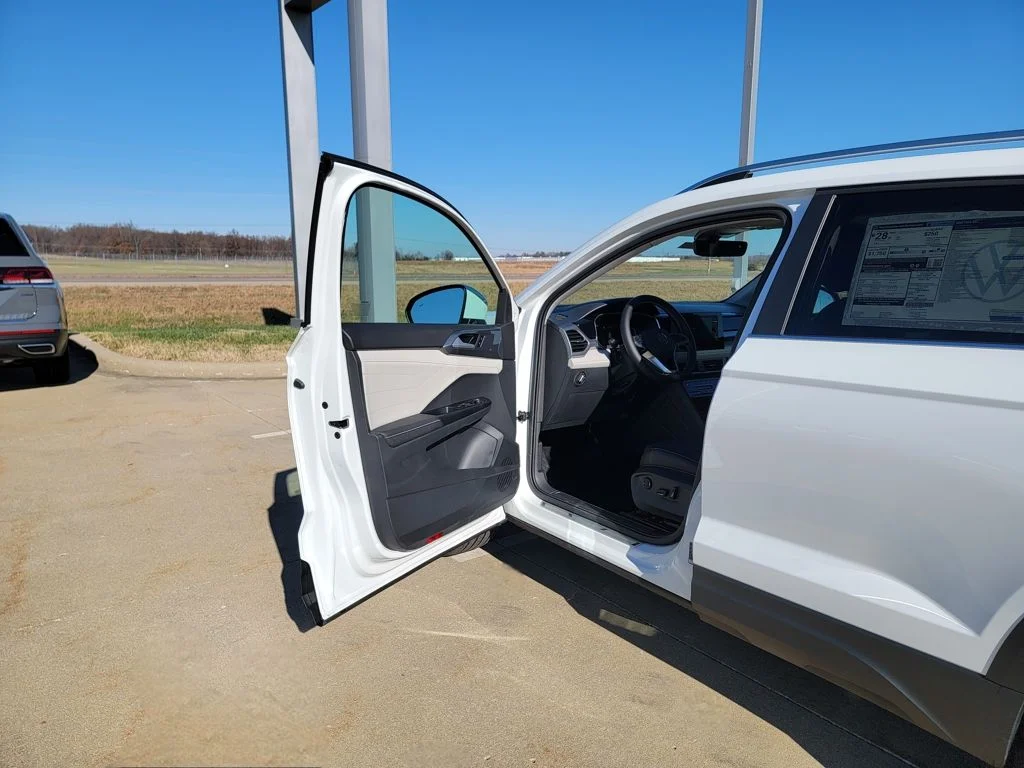 2026 Volkswagen Taos SEL - Photo 25