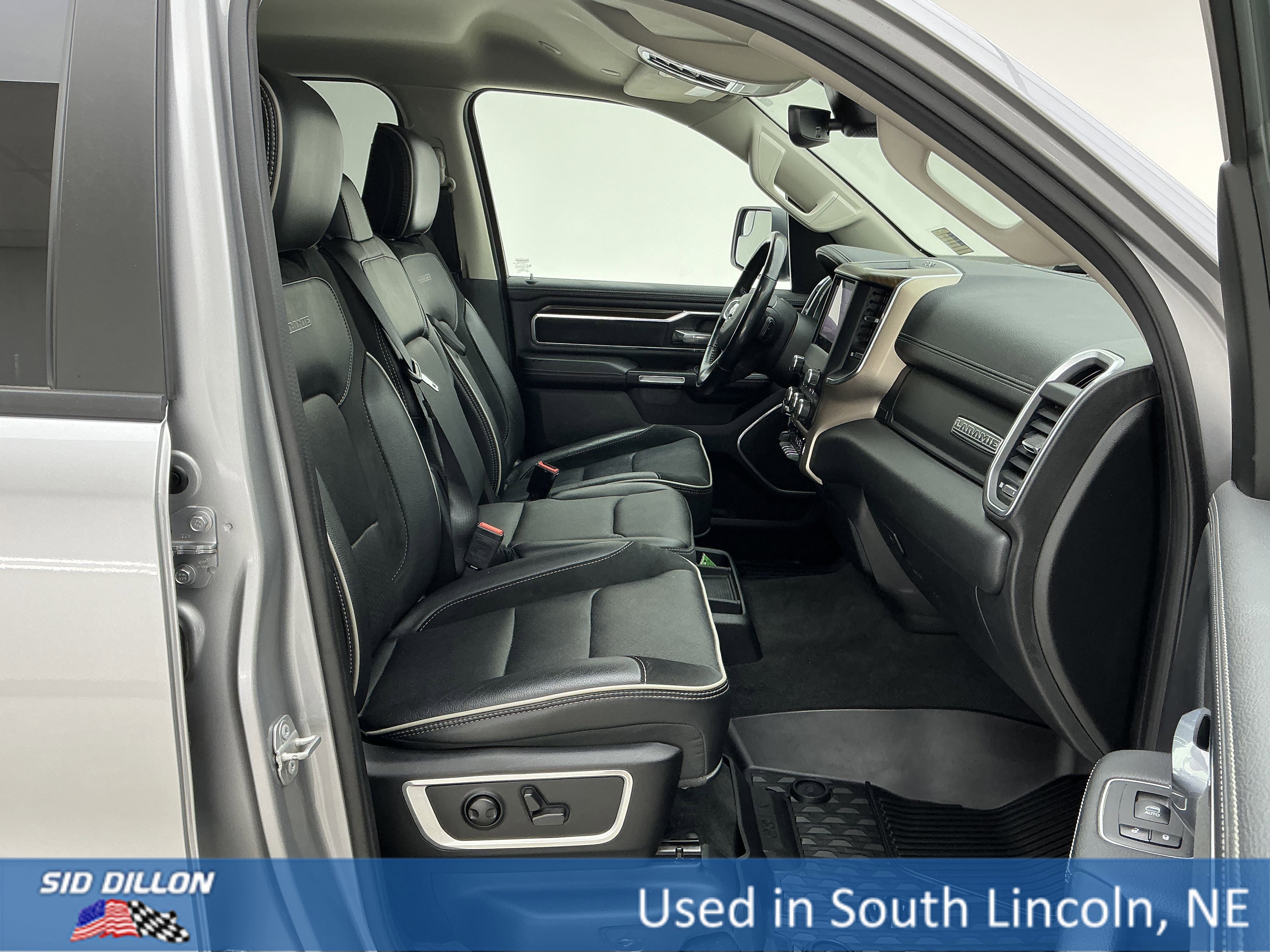 Used 2022 Billet Silver Metallic Clearcoat Ram Laramie image 24