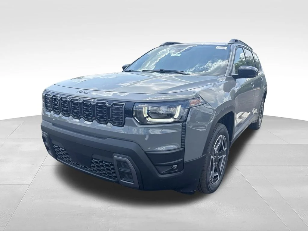 New 2026 Sting-Gray Clear-Coat Exterior Paint Jeep Limited image 7