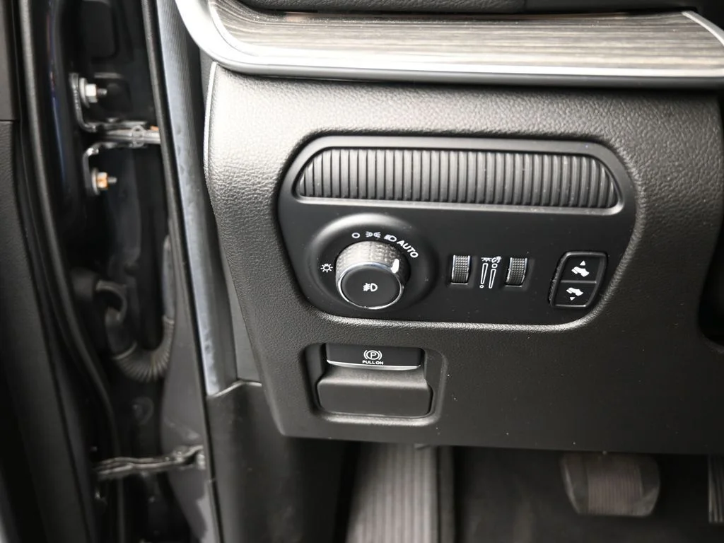 2022 Jeep Wagoneer Series II - Photo 34