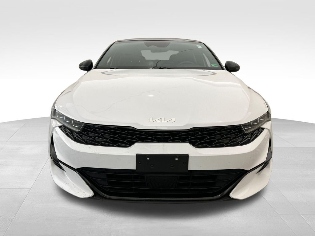Used 2023 White Kia GT-Line image 9