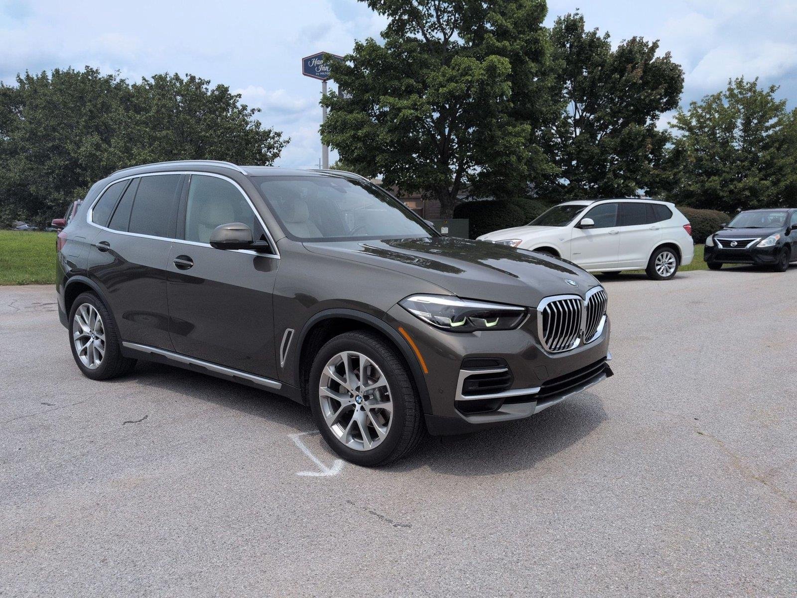 Used 2022 Manhattan Green Metallic BMW xDrive40i image 7