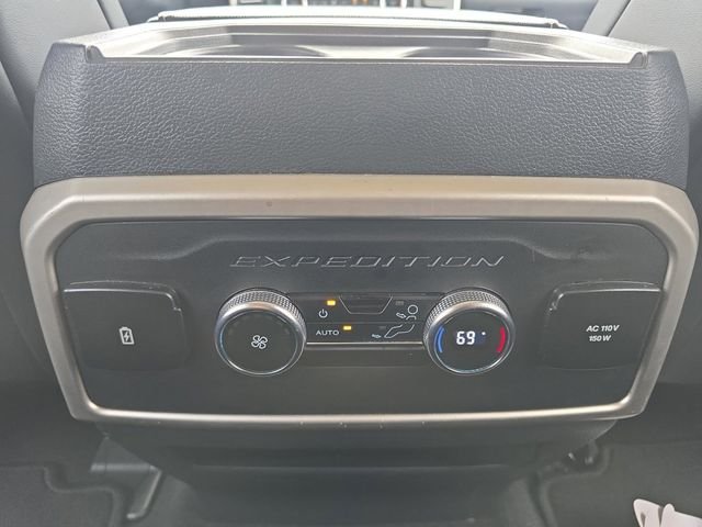 Used 2024 Black Ford XLT image 26