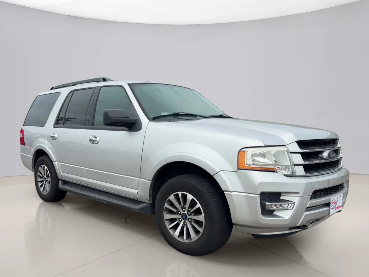 Used 2017 Silver Ford XLT image 3