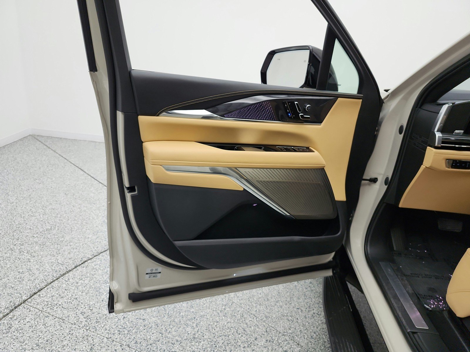 Used 2026 Sandstone Cadillac Premium Luxury image 15