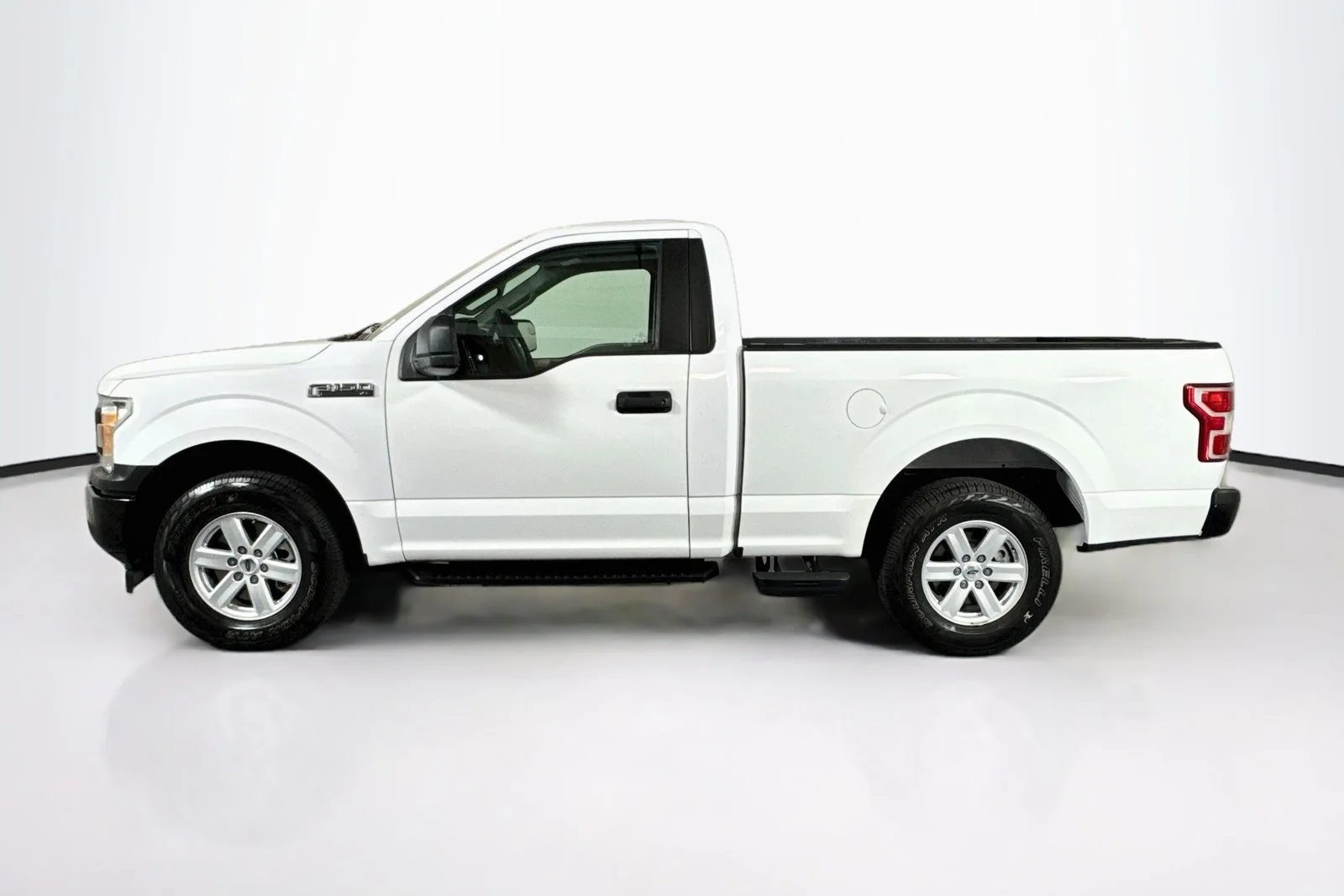 Used 2020 Oxford White Ford XL image 8