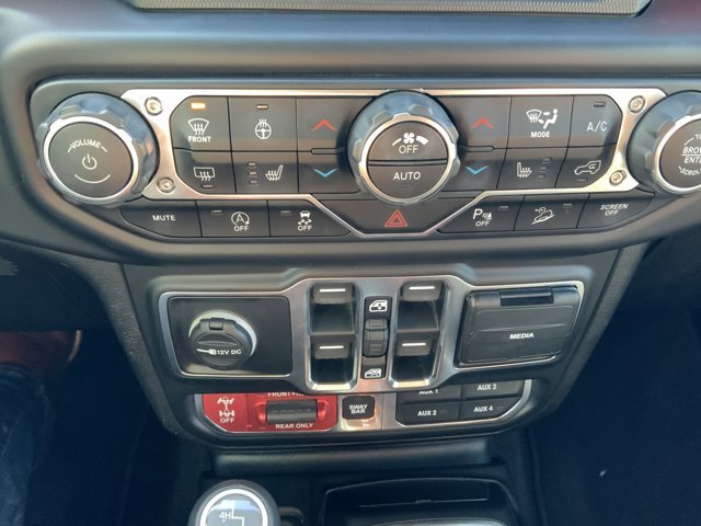 Used 2020 Ocean Blue Metallic Clearcoat Jeep Rubicon image 29