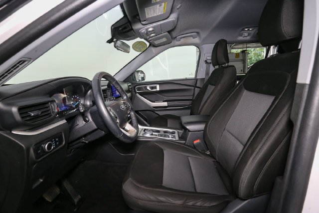 Used 2023 White Ford XLT image 38