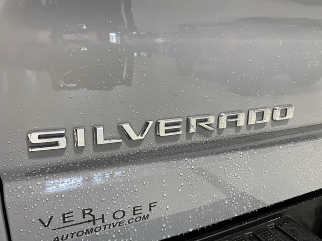 Used 2024 Slate Gray Metallic Chevrolet LT image 29