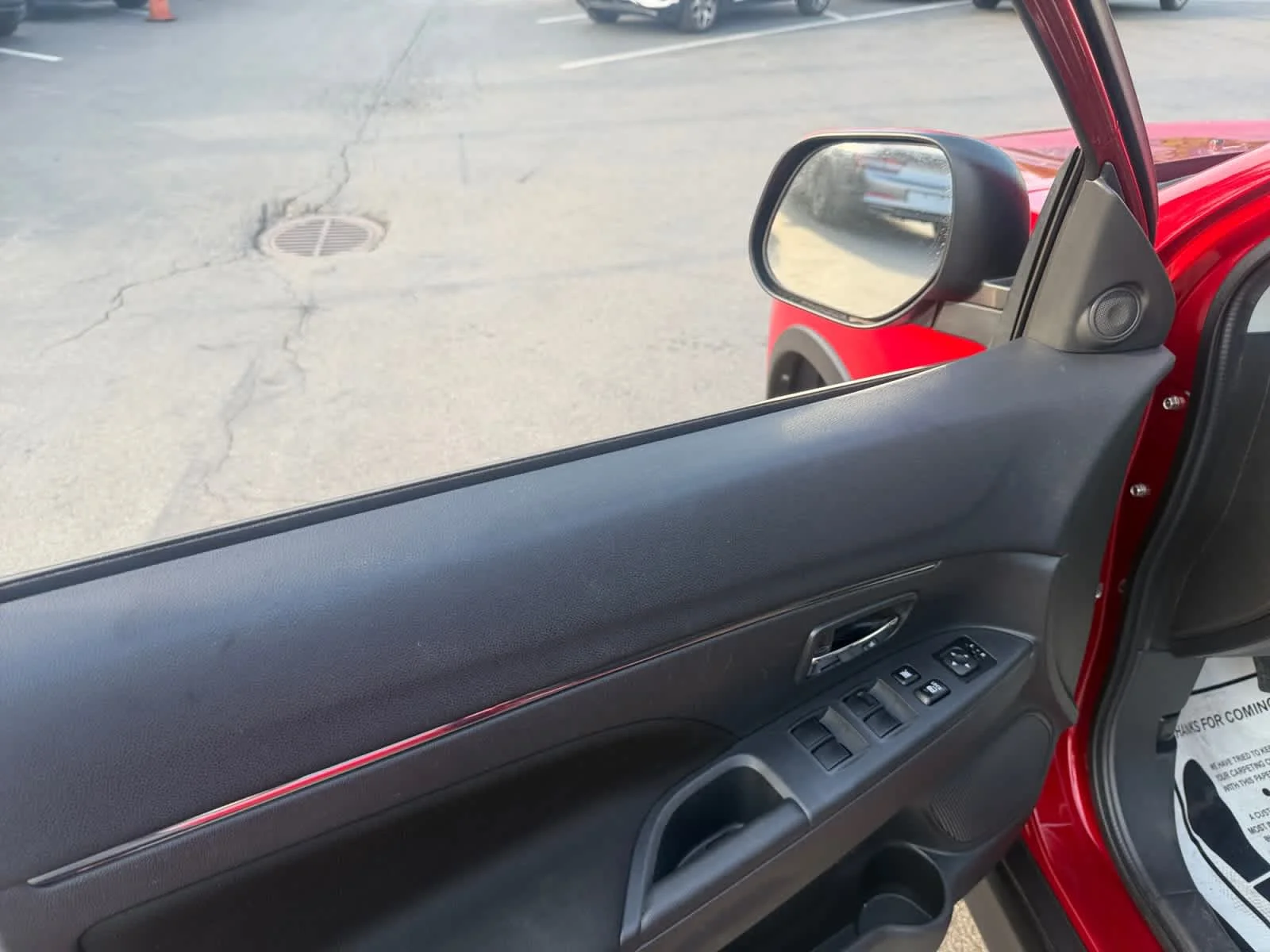 Used 2024 Red Diamond Mitsubishi ES image 12
