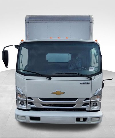2025 Chevrolet Low Cab Forward 5500 XG 