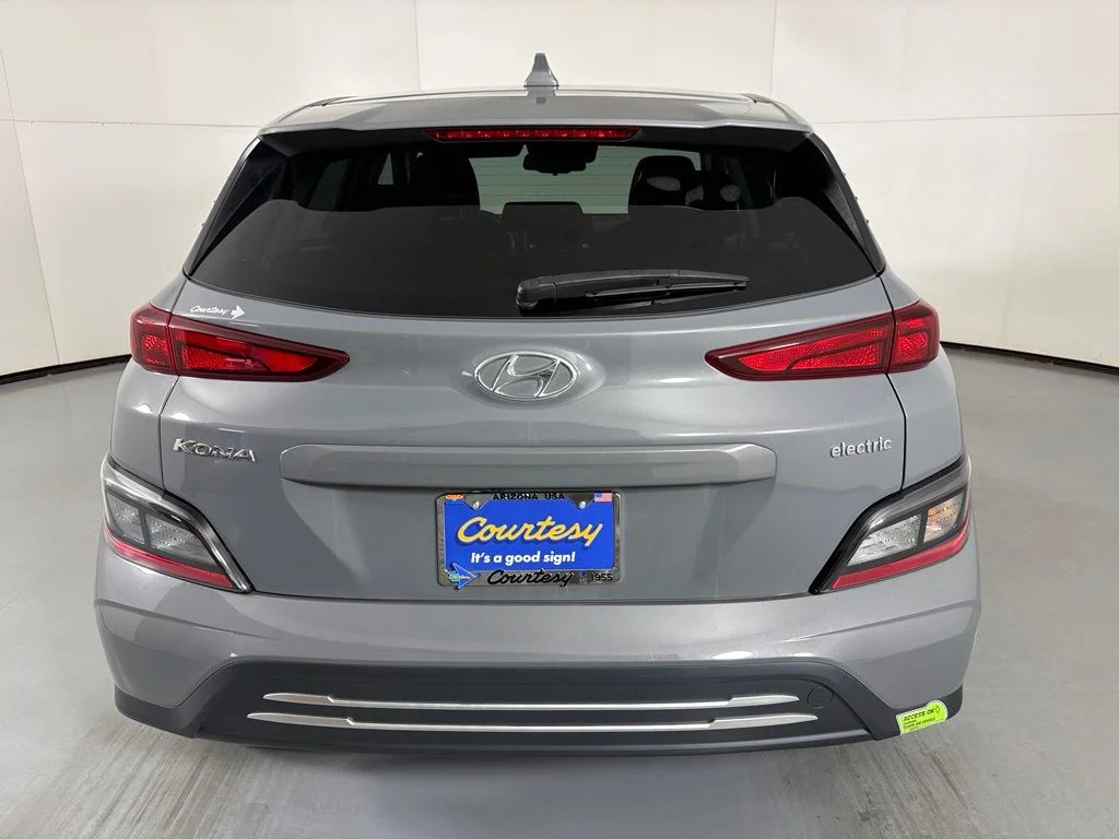 Used 2023 Galactic Gray Hyundai SE image 7