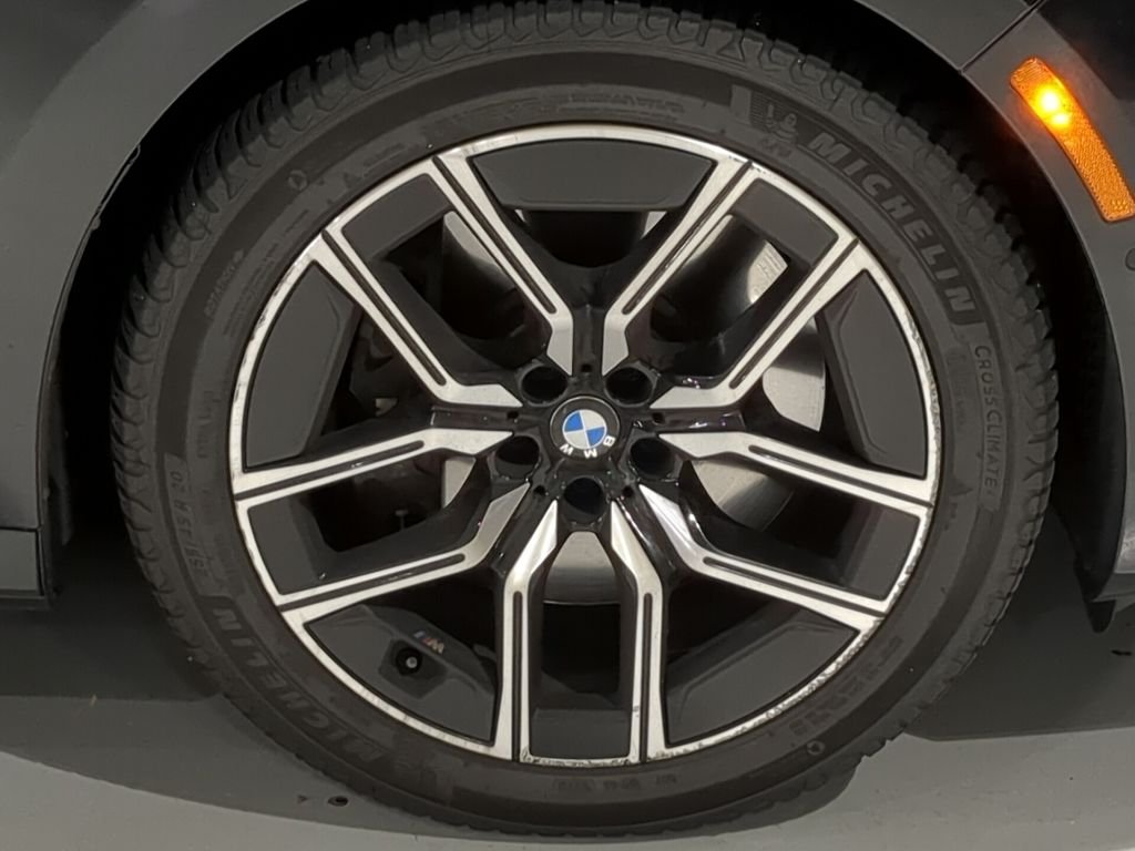 Used 2023 Black BMW 760i xDrive image 6