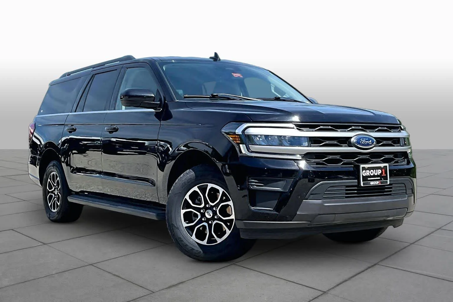 Certified Used 2024 Agate Black Metallic Ford XLT image 3