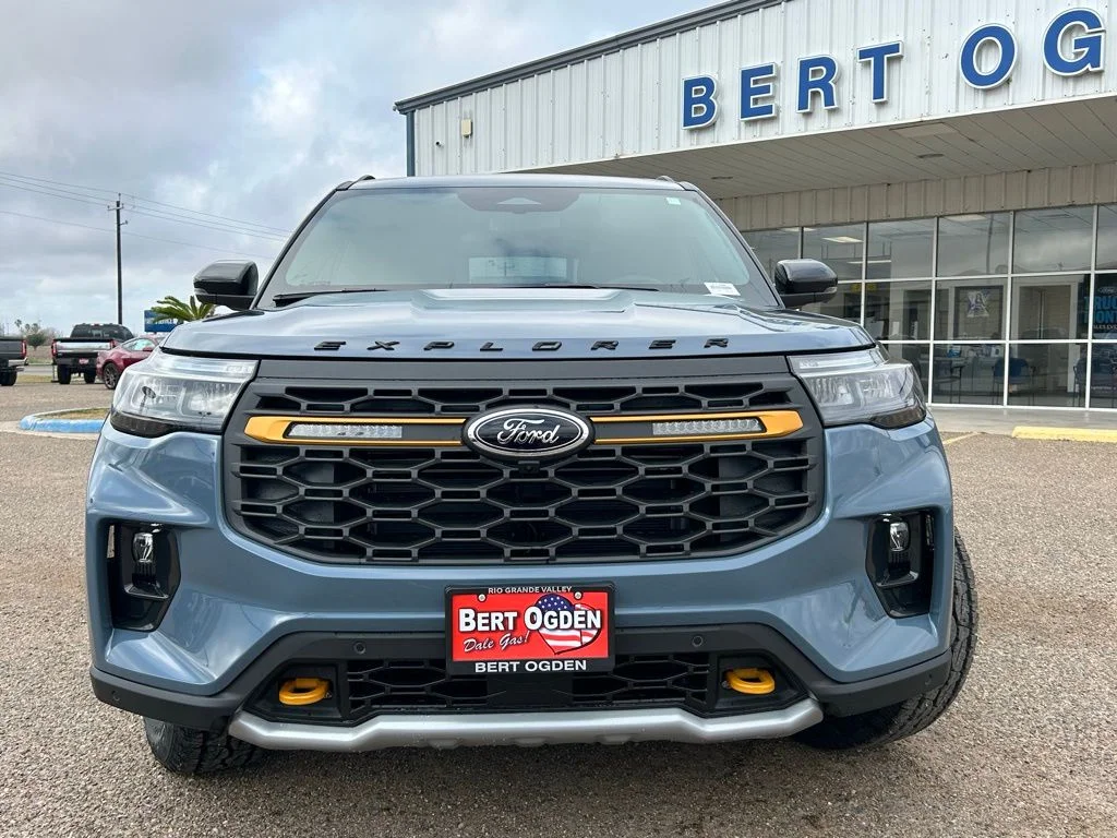 New 2026 Vapor Blue Metallic Ford Tremor® image 2