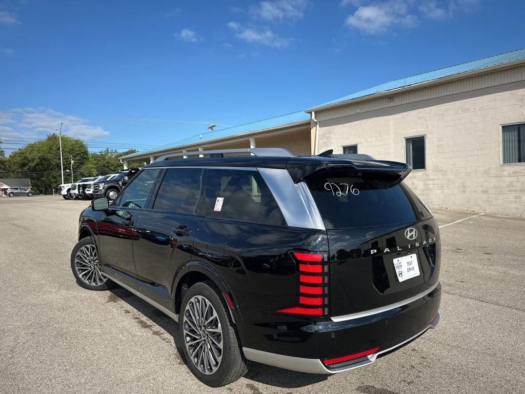 New 2026 Abyss Black Pearl Hyundai Calligraphy image 6