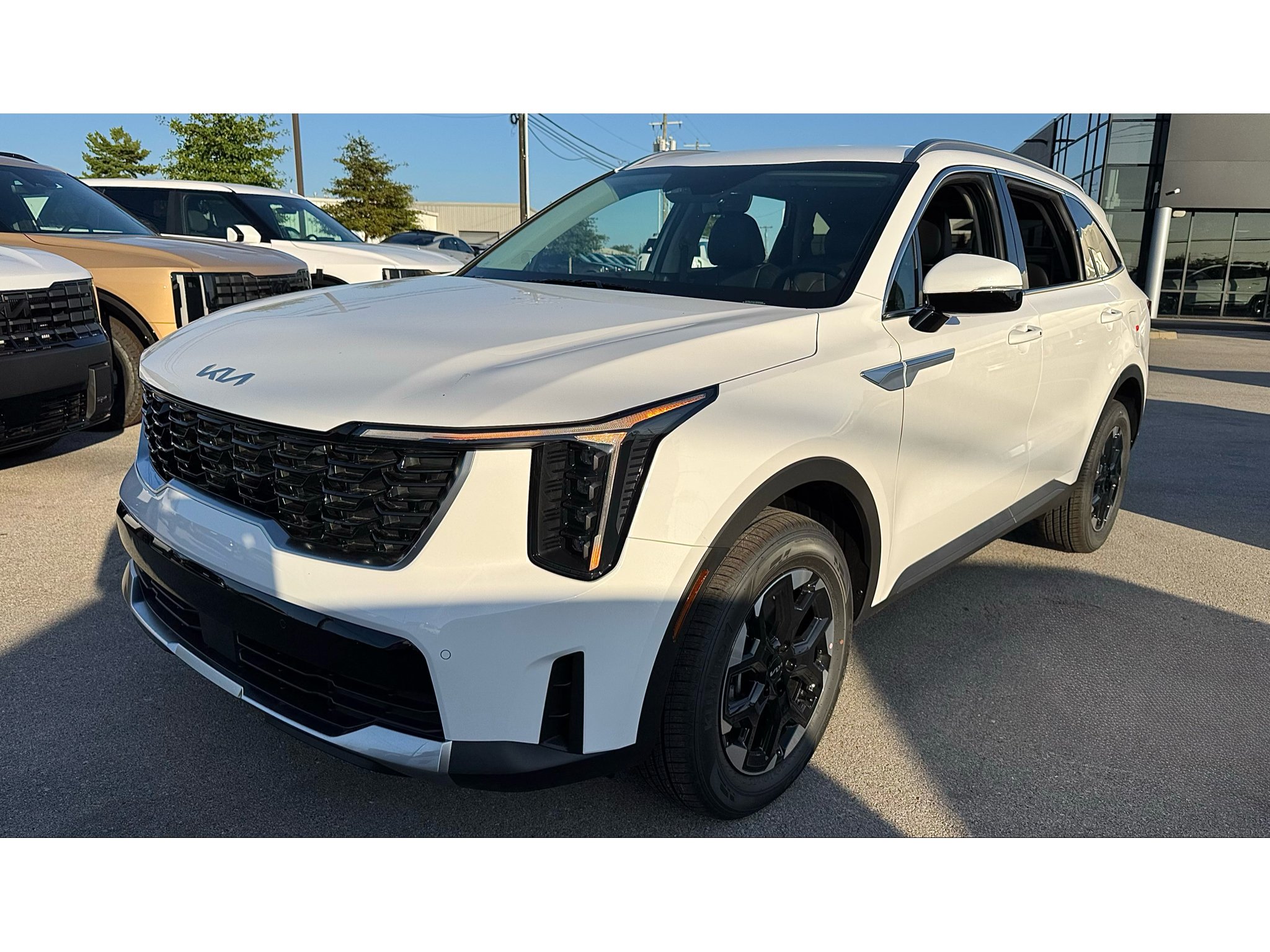 New 2026 Glacial White Pearl Kia S image 28