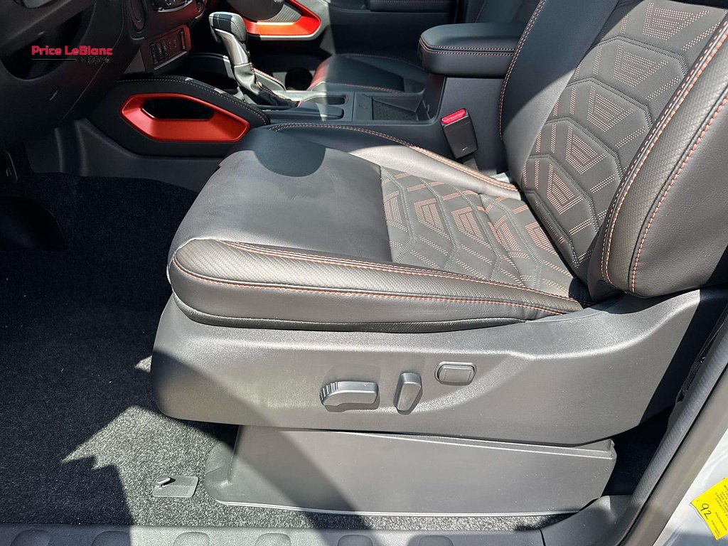 New 2026 Boulder Gray Pearl Nissan Crew Cab PRO-X 4x2 image 10