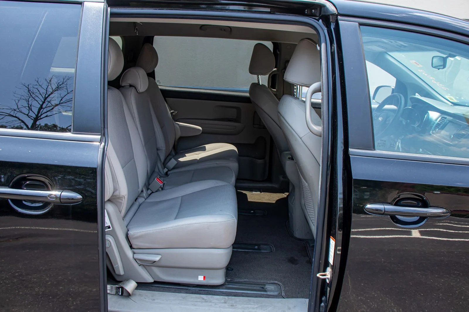 Used 2020 Black Kia LX image 15