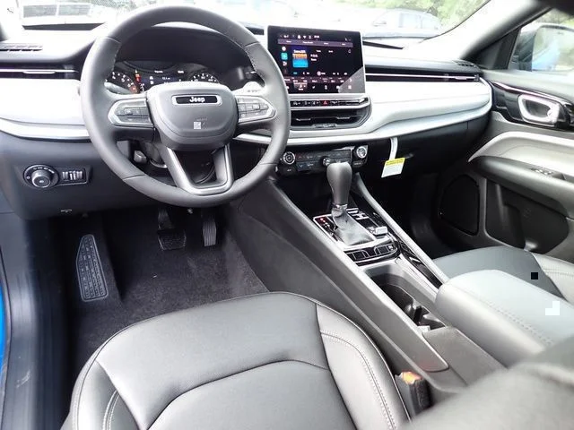 2026 Jeep Compass Limited - Photo 14