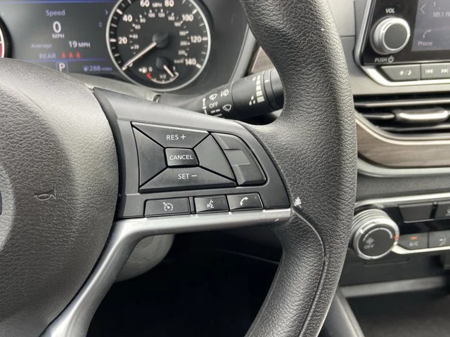 2025 Nissan Altima SV - Photo 18