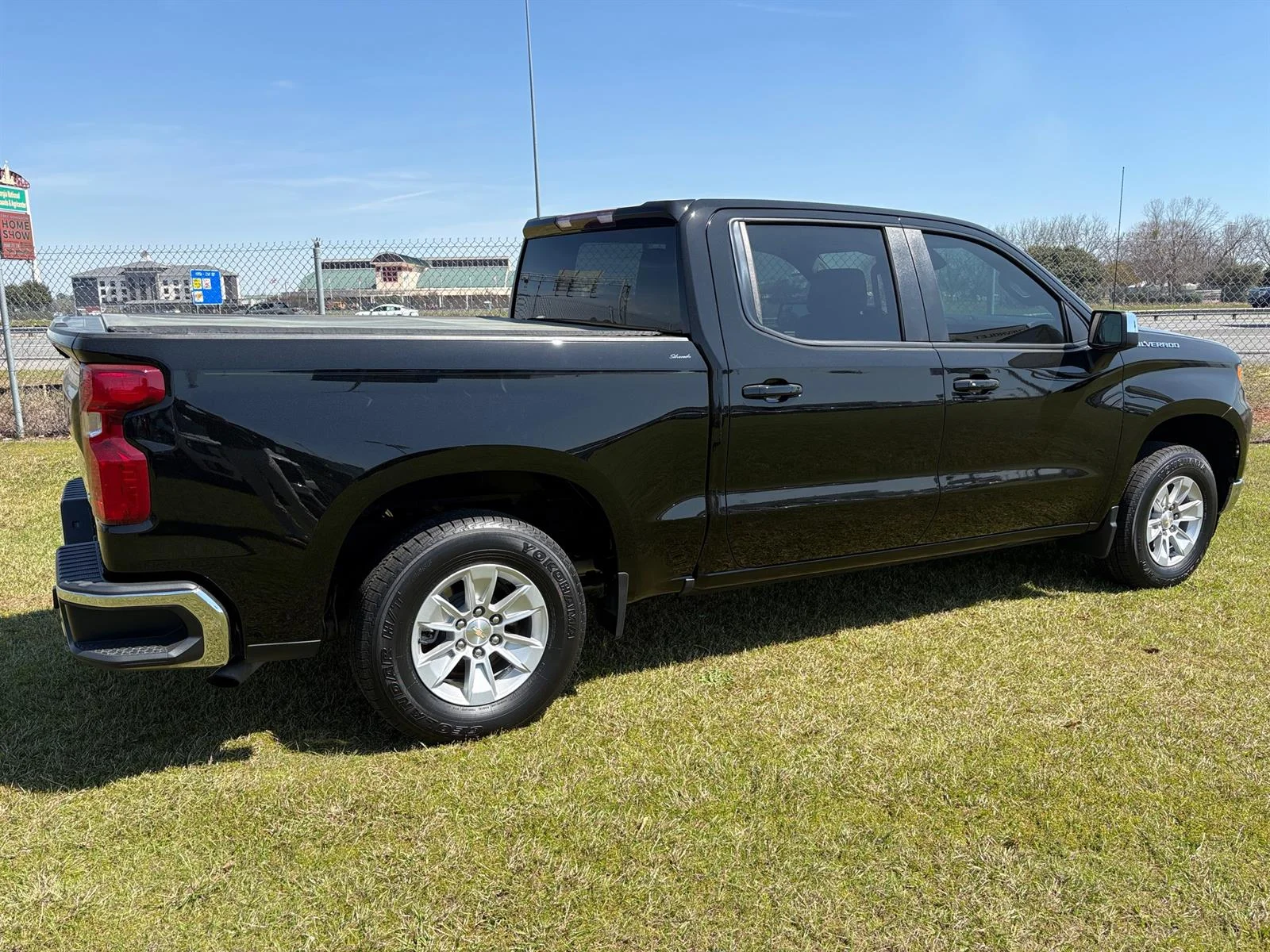 Used 2023 Black Chevrolet LT image 4