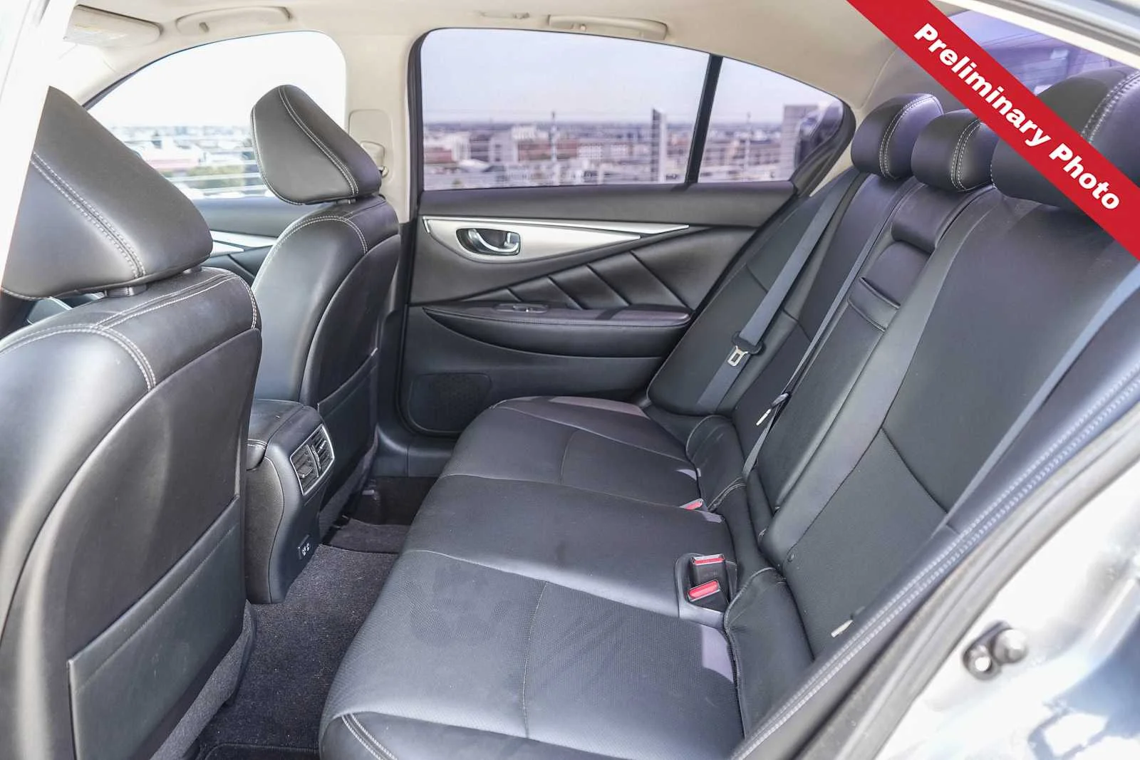 Used 2022 Graphite Shadow INFINITI LUXE image 12