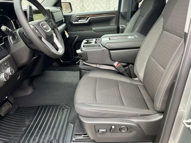 New 2026 Sterling Metallic GMC Elevation image 14