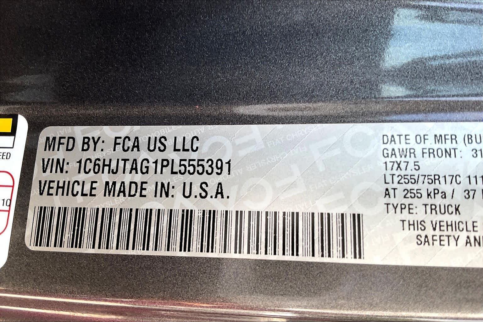 Used 2023 Granite Crystal Metallic Clearcoat Jeep Sport image 33