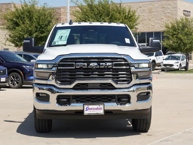 New 2027 Bright White Clear-Coat Exterior Paint RAM Tradesman image 5