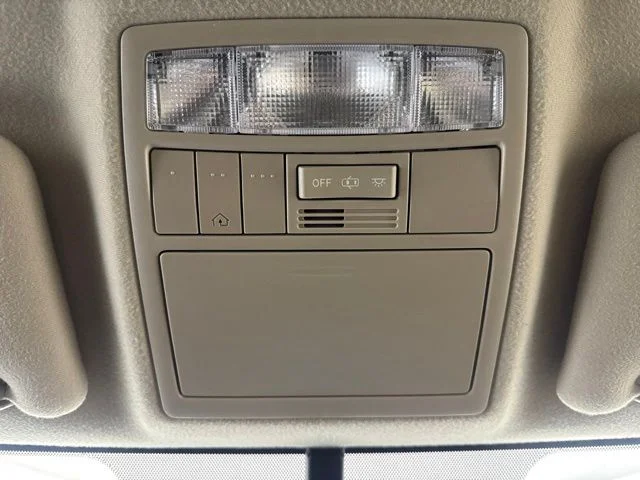 Used 2014 Gold Toyota LE image 13