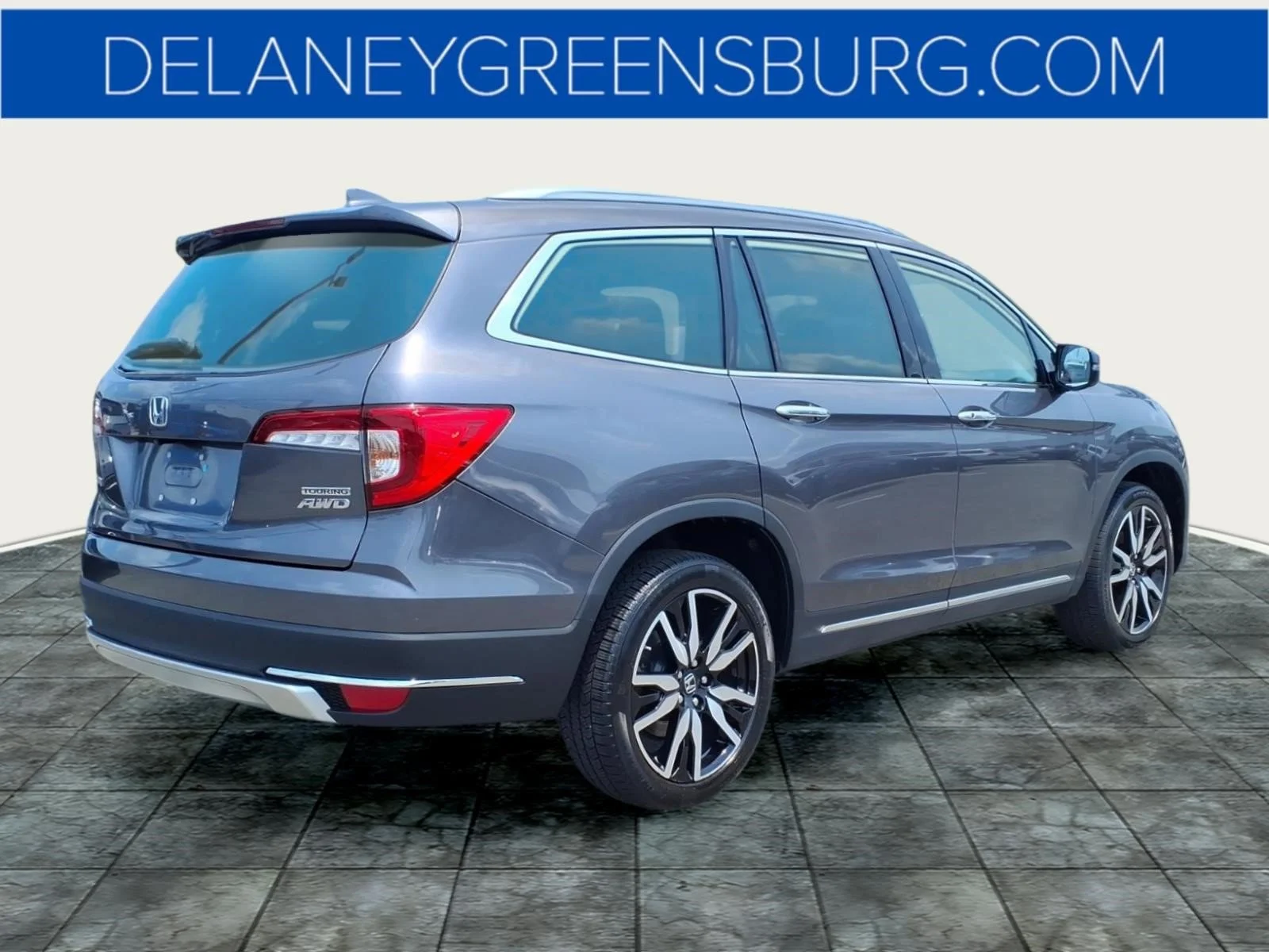 Used 2021 Crystal Black Pearl Honda Touring 8 Passenger image 3