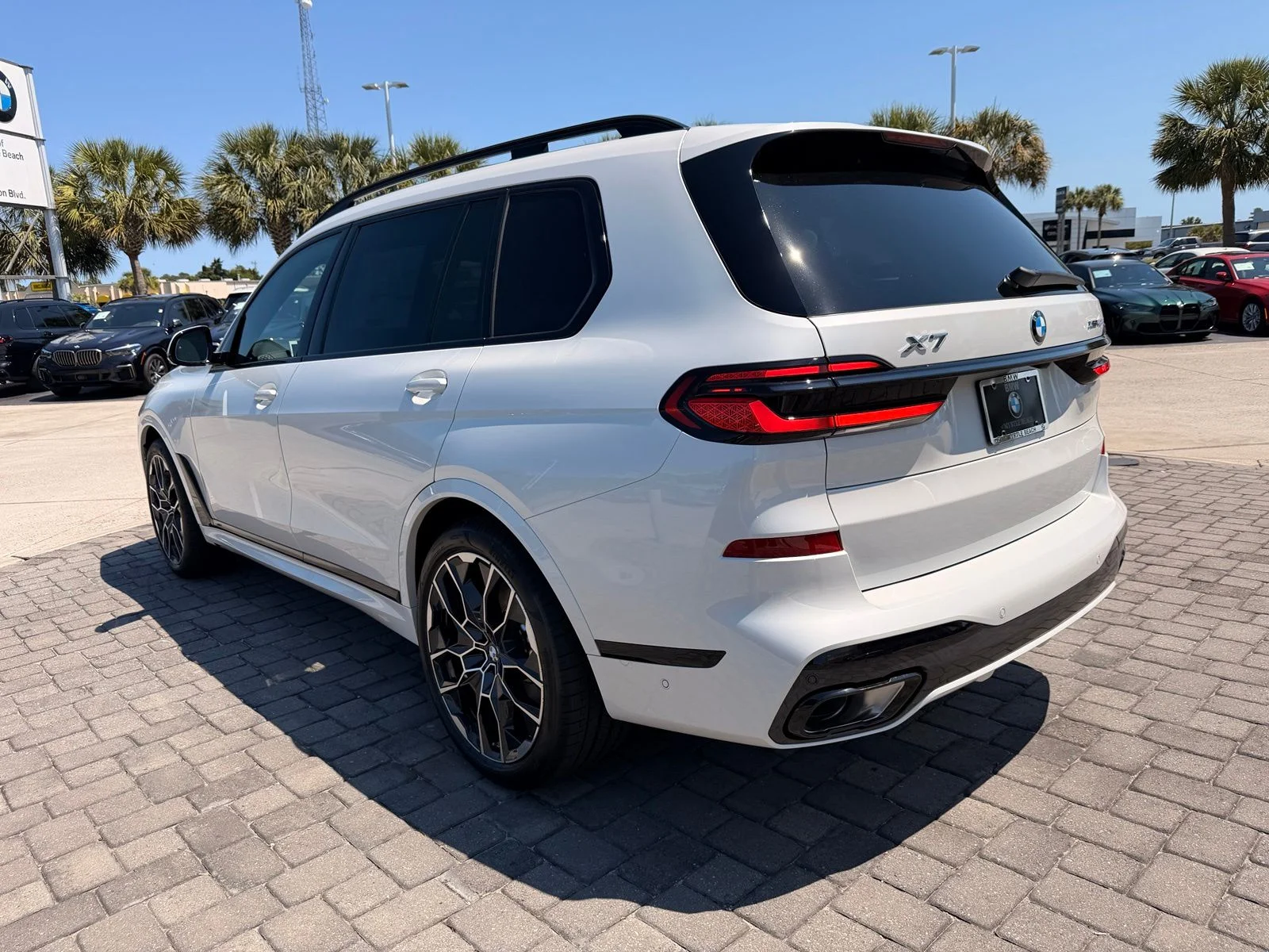 New 2027 Mineral White Metallic BMW xDrive40i image 11