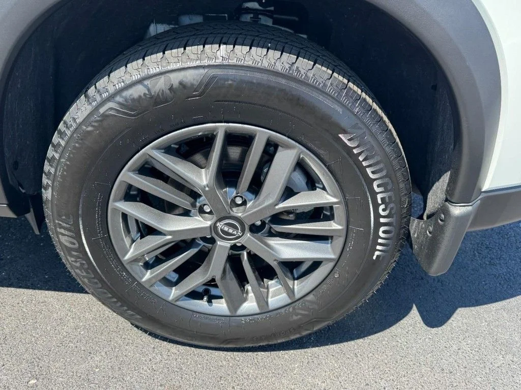 Certified Used 2025 White Nissan S image 7