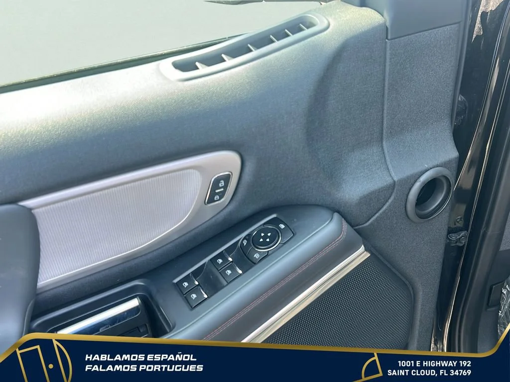 Used 2025  Ford Active image 13