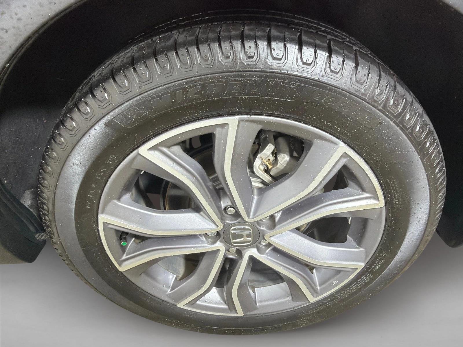 Used 2022 Radiant Red Metall Honda Touring image 22