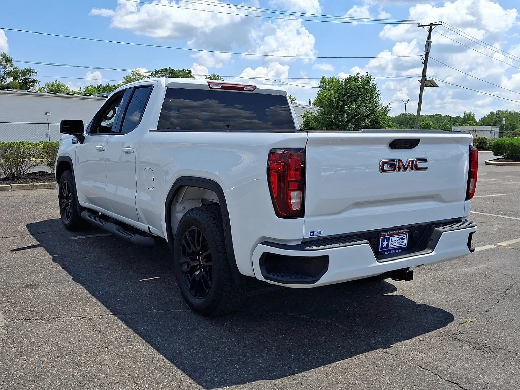Used 2026 Summit White GMC Elevation image 9
