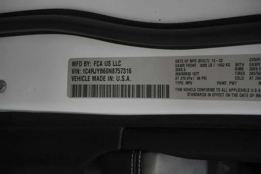 Used 2022 White Jeep 4xe image 57