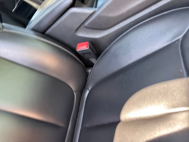 Used 2024 Silver Zynith Jeep 4xe image 24