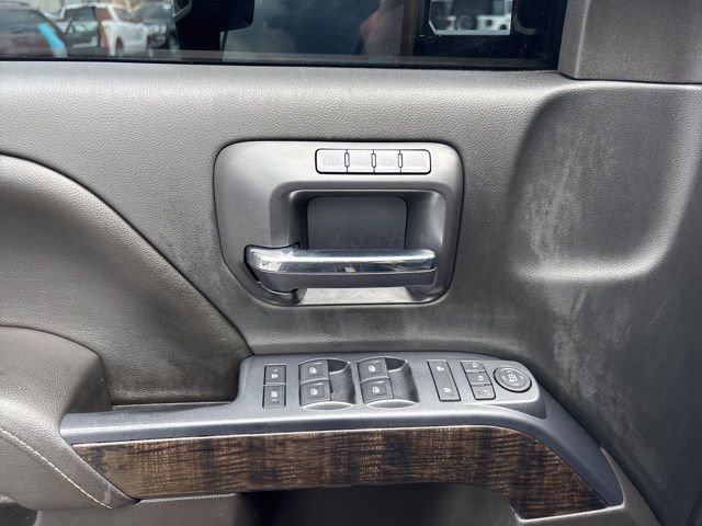 Used 2016 Black GMC Denali image 17