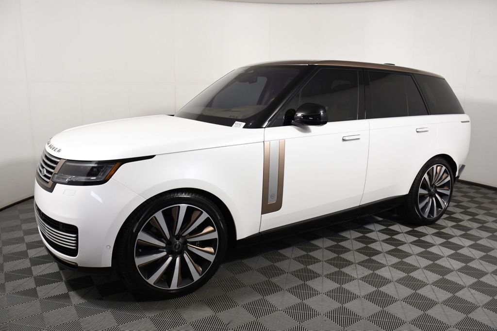 Used 2023 Icy White SV Bespoke Special Effect Gloss Land Rover SV image 2
