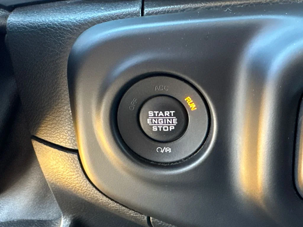 Used 2021 Yellow Jeep Unlimited Sport S image 31