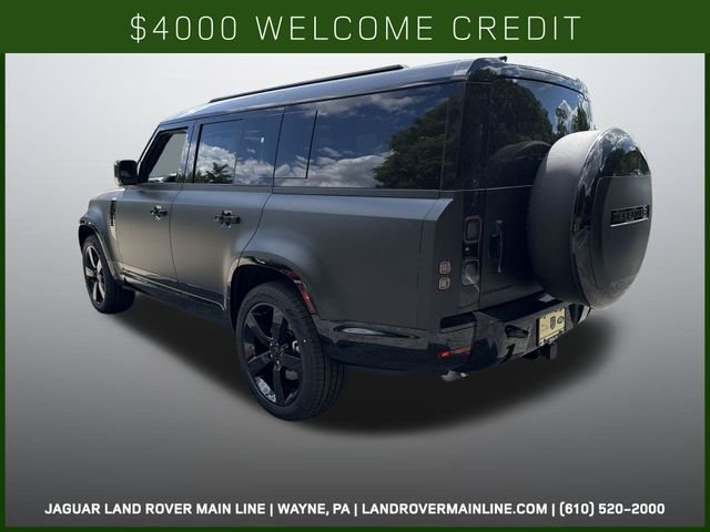 New 2026 Santorini Black LAND ROVER X-Dynamic SE image 3