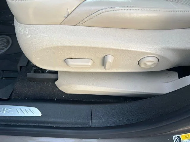 Used 2019 Brown Buick Essence image 28